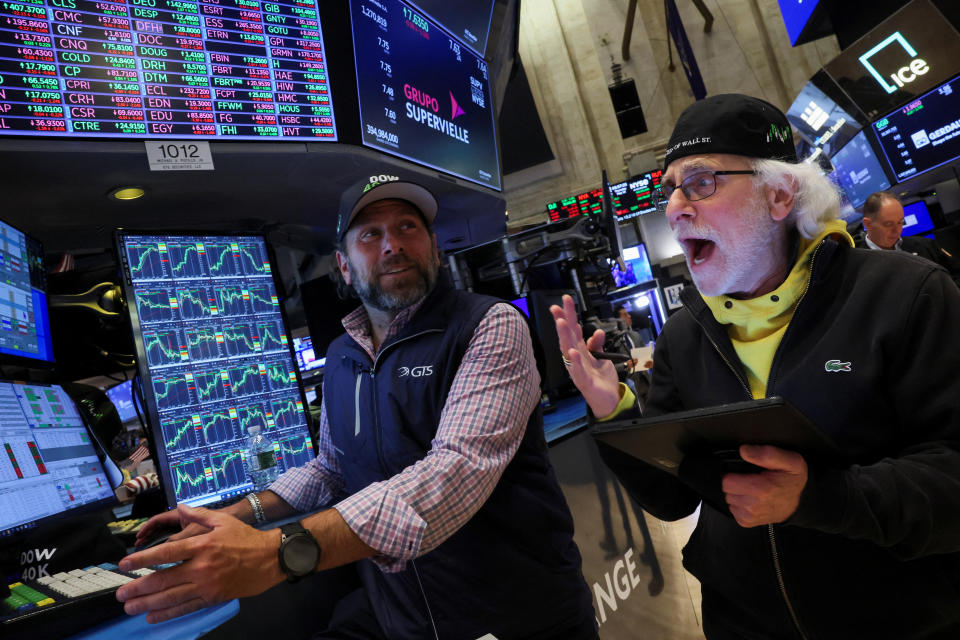 Traders work on the floor at the New York Stock Exchange (NYSE) in New York City, U.S., May 16, 2024.  REUTERS/Brendan McDermid